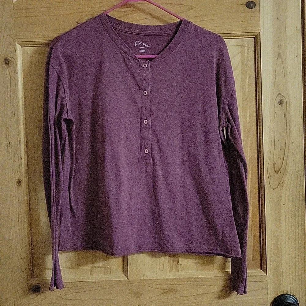 Target Brand art class long sleeve shirts set of 2 blue and burgundy size XXL 18